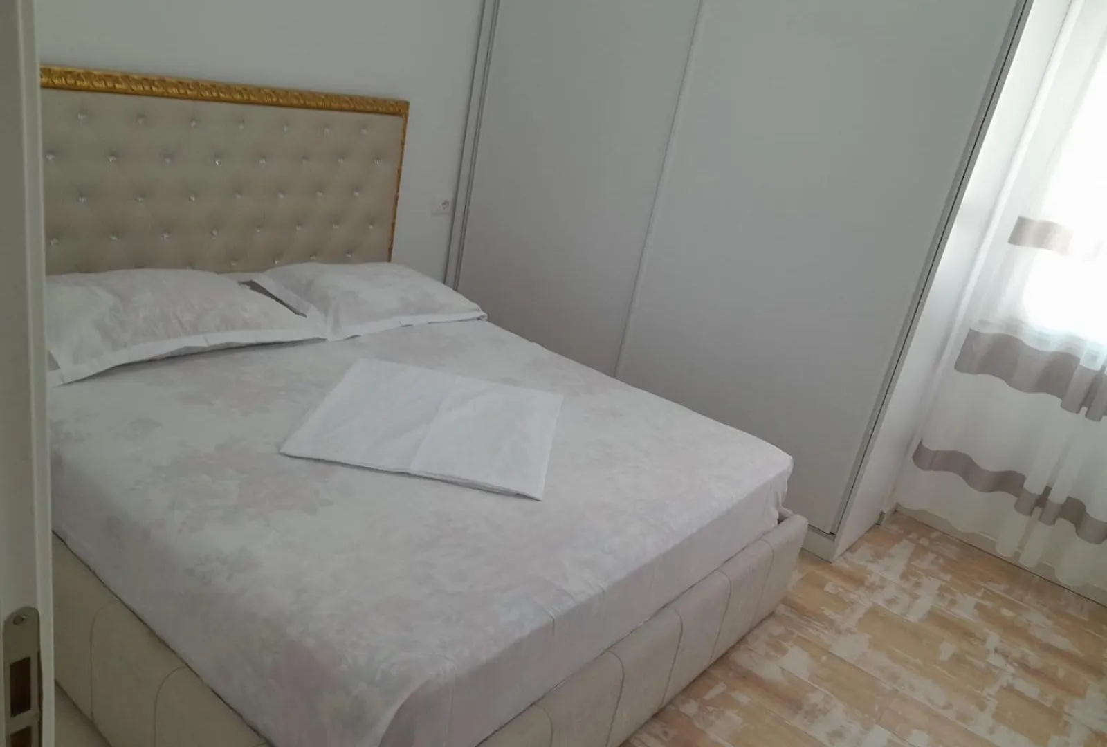 Apartment By The Beach Durres