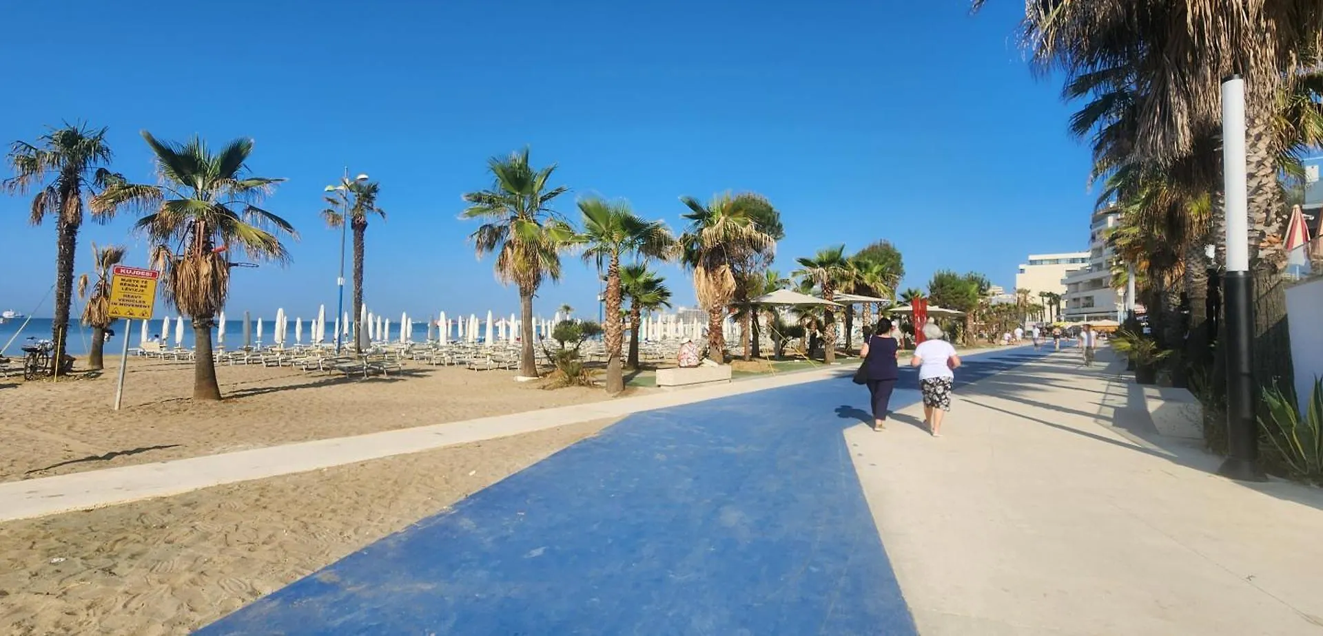 Apartment By The Beach Durres